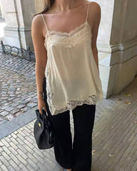 Valerie Top in Pizzo con Spacco Laterale