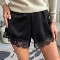 Shorts in raso con pizzo Veronica